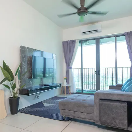 Meritus Suites - 8Pax